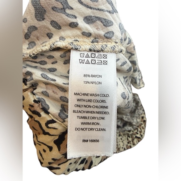 Sincerely Jules Leopard Wide-Leg Pants SZ M - Picture 4 of 4